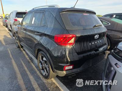 2023 Hyundai Venue SEL - zdjęcie 6 z 20 - miniatura