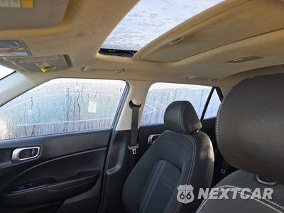 2023 Hyundai Venue SEL - zdjęcie 17 z 20 - miniatura