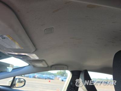 2025 Toyota Prius LE - zdjęcie 18 z 23 - miniatura