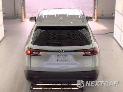 2025 Toyota Grand Highlander XLE - zdjęcie 5 z 38 - miniatura