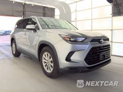 2025 Toyota Grand Highlander XLE - zdjęcie 3 z 39 - miniatura