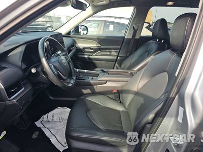 2025 Toyota Grand Highlander XLE - zdjęcie 7 z 39 - miniatura