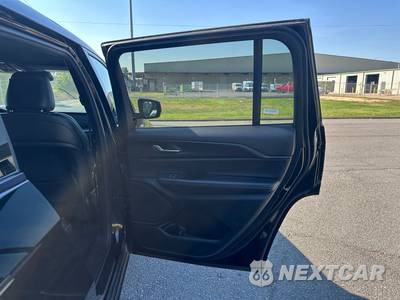 2024 Jeep Grand Cherokee L Altitude - zdjęcie 18 z 38 - miniatura