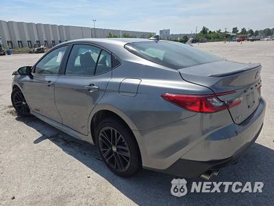 2026 Toyota Camry SE - zdjęcie 6 z 39 - miniatura