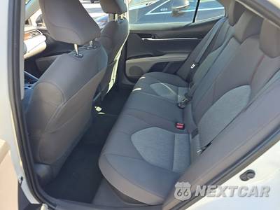 2020 Toyota Camry Hybrid LE - zdjęcie 13 z 27 - miniatura