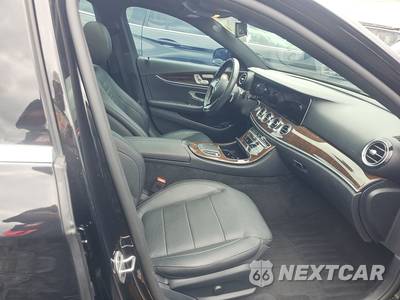 2021 Mercedes-Benz E 450 4MATIC Sedan - zdjęcie 8 z 22 - miniatura