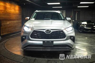 2021 Toyota Highlander XLE - zdjęcie 4 z 31 - miniatura
