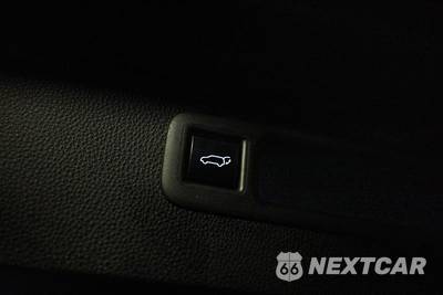 2021 Toyota Highlander XLE - zdjęcie 8 z 31 - miniatura