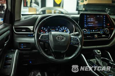2021 Toyota Highlander XLE - zdjęcie 16 z 31 - miniatura