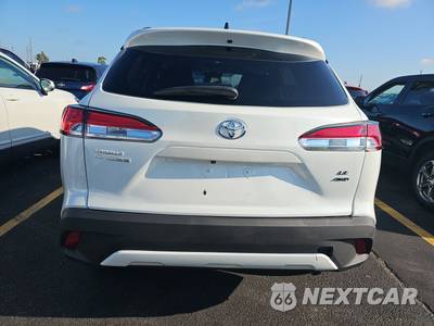 2025 Toyota Corolla Cross LE - zdjęcie 5 z 19 - miniatura