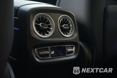 2025 Mercedes-Benz G 550 4MATIC - zdjęcie 22 z 32 - miniatura