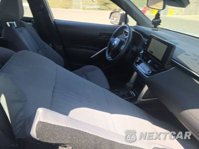 2025 Toyota Corolla Cross Hybrid S - zdjęcie 8 z 93 - miniatura