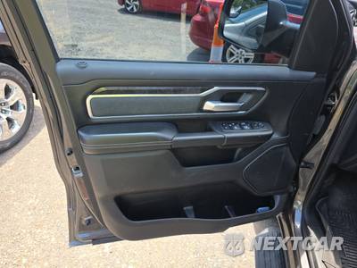 2022 Ram 1500 Big Horn Crew Cab Medium Bed - zdjęcie 9 z 33 - miniatura