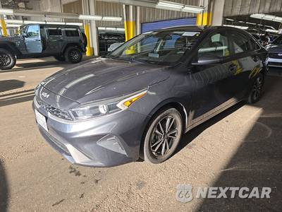 2023 Kia Forte LXS - zdjęcie 1 z 34 - miniatura