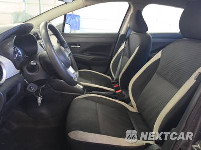 2021 Nissan Versa SV - zdjęcie 7 z 38 - miniatura