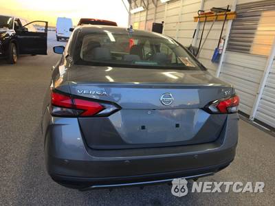 2021 Nissan Versa SV - zdjęcie 5 z 38 - miniatura