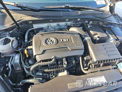 2017 Volkswagen Golf Wolfsburg Hatchback - zdjęcie 15 z 26 - miniatura
