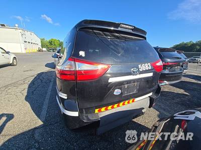 2019 Toyota Sienna L 7-Passenger 119.3" WB - zdjęcie 5 z 51 - miniatura