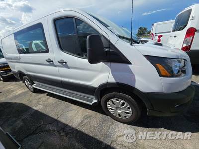 2025 Ford Transit 250 Cargo Van Low Roof 130.0" WB - zdjęcie 3 z 25 - miniatura