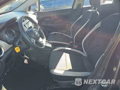 2022 Nissan Versa SV - zdjęcie 7 z 41 - miniatura