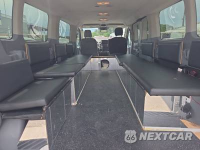 2018 Ford Transit 350 Passenger Wagon XLT w/RH Swing-Out Doors Low Roof 147.6" WB - zdjęcie 9 z 25 - miniatura