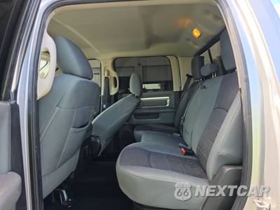 2014 Ram 3500 Big Horn Crew Cab Medium Bed - zdjęcie 13 z 37 - miniatura
