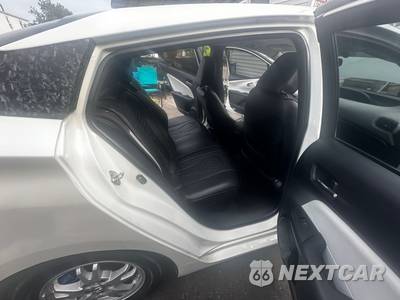 2016 Toyota Prius Three - zdjęcie 13 z 45 - miniatura