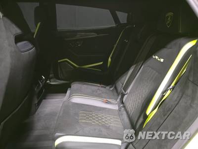 2024 Lamborghini Urus Performante - zdjęcie 13 z 17 - miniatura