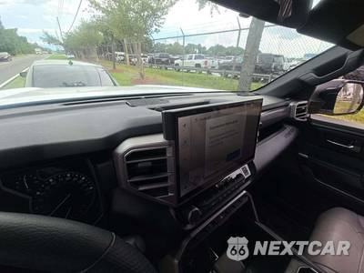 2026 Toyota Tundra SR5 Crew Cab Short Bed - zdjęcie 5 z 8 - miniatura