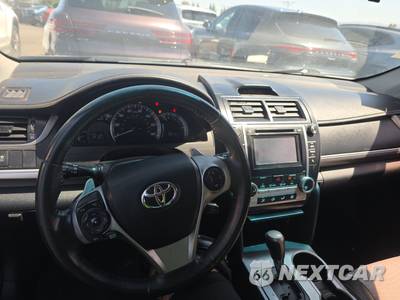 2014 Toyota Camry SE - zdjęcie 11 z 64 - miniatura