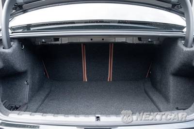 2025 BMW M3 Sedan Competition xDrive - zdjęcie 19 z 50 - miniatura