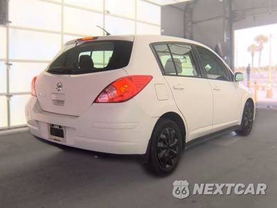 2012 Nissan Versa 1.8 S Hatchback - zdjęcie 4 z 30 - miniatura