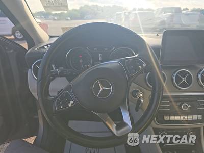 2019 Mercedes-Benz GLA 250 - zdjęcie 10 z 27 - miniatura