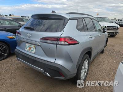 2026 Toyota Corolla Cross LE - zdjęcie 4 z 36 - miniatura