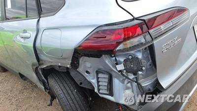 2026 Toyota Corolla Cross LE - zdjęcie 30 z 36 - miniatura
