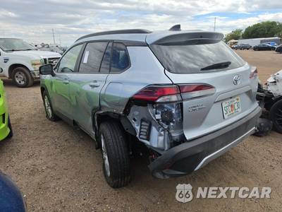 2026 Toyota Corolla Cross LE - zdjęcie 6 z 36 - miniatura