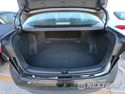 2025 Toyota Corolla LE Sedan - zdjęcie 16 z 33 - miniatura