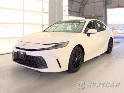 2025 Toyota Camry SE - zdjęcie 1 z 42 - miniatura
