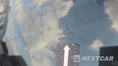 2025 Hyundai Venue SEL - zdjęcie 30 z 31 - miniatura