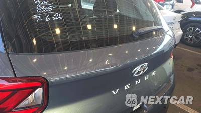 2025 Hyundai Venue SEL - zdjęcie 28 z 28 - miniatura