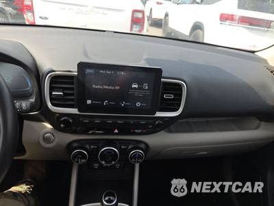 2025 Hyundai Venue SEL - zdjęcie 11 z 32 - miniatura