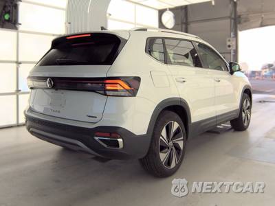 2025 Volkswagen Taos SE - zdjęcie 4 z 37 - miniatura