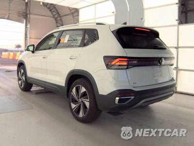 2025 Volkswagen Taos SE - zdjęcie 6 z 37 - miniatura
