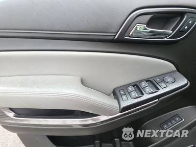 2019 Chevrolet Suburban 1500 LT 1LT - zdjęcie 9 z 34 - miniatura