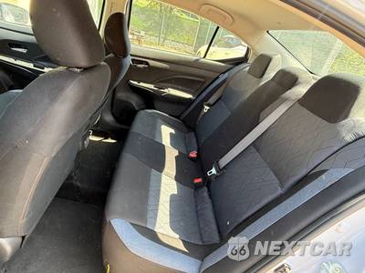 2025 Nissan Versa SV - zdjęcie 11 z 21 - miniatura