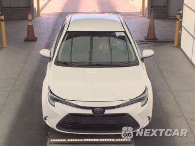 2025 Toyota Corolla Hybrid LE Sedan - zdjęcie 2 z 25 - miniatura