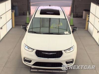 2026 Chrysler Pacifica Limited 121.6" WB - zdjęcie 2 z 23 - miniatura