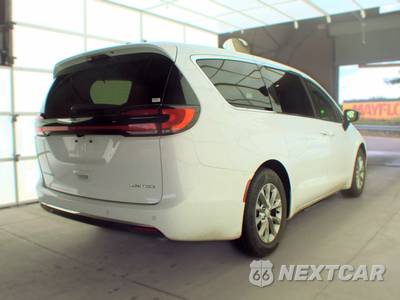 2026 Chrysler Pacifica Limited 121.6" WB - zdjęcie 4 z 23 - miniatura