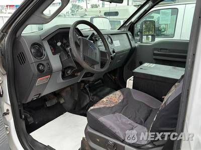 2012 Ford Super Duty F-450 Cab Chassis XL Regular Cab DRW - zdjęcie 5 z 13 - miniatura