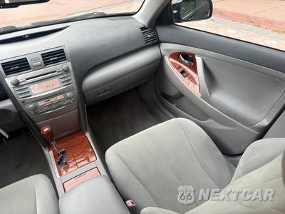 2009 Toyota Camry XLE - zdjęcie 18 z 74 - miniatura